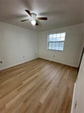 2820 N Oakland Forest Dr, Unit 207 in Oakland Park, FL - Building Photo - Building Photo