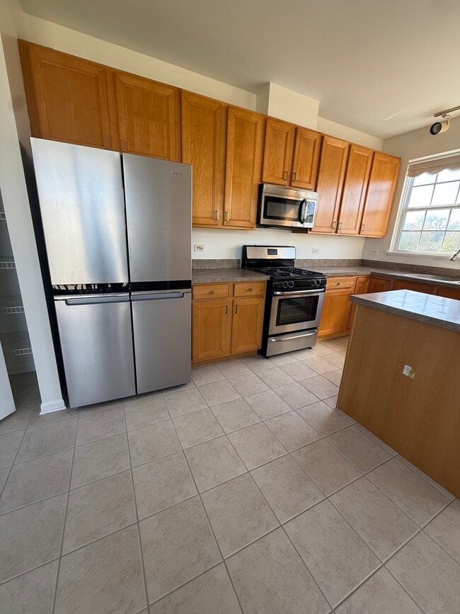 4245 Savoy Ln in McHenry, IL - Building Photo - Building Photo