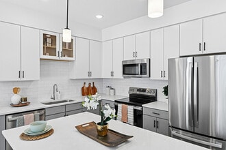 Encanto Isla | Townhomes for Rent in Kissimmee, FL - Foto de edificio - Building Photo