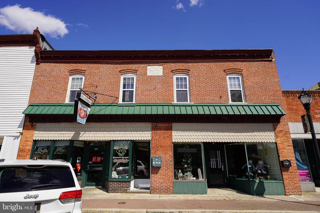 18 N Pennsylvania Ave in Delmar, DE - Foto de edificio