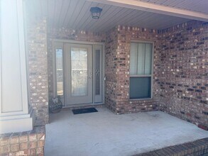 3070 Crown Creek Cir in Crestview, FL - Building Photo - Building Photo