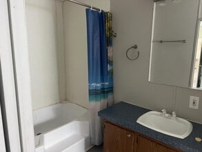 834 N Main St in Franklin, KY - Building Photo - Building Photo