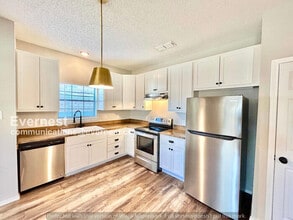 415 W Light St in Waxahachie, TX - Building Photo - Building Photo