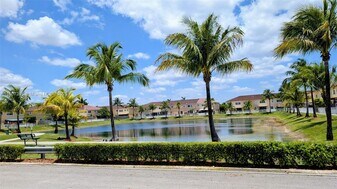 16562 SW 71st Ter in Miami, FL - Building Photo