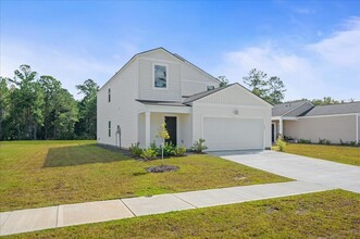 142 Bottlebrush Dr in Bloomingdale, GA - Building Photo - Building Photo