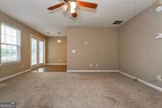 815 Lakeside Cir in Covington, GA - Building Photo - Building Photo