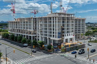 5207 Dundas St W in Toronto, ON - Building Photo
