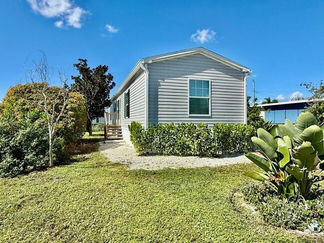 property at 8002 SE Skylark Ave