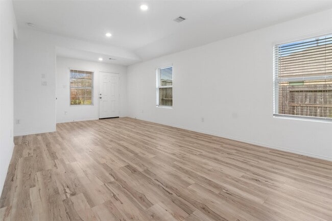 8706 Wooster Trails Dr in Baytown, TX - Building Photo - Building Photo