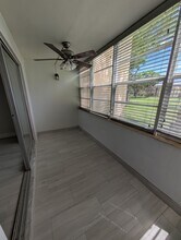 1450 NE 191st St, Unit 6 Horizons Condo in Miami, FL - Building Photo - Building Photo