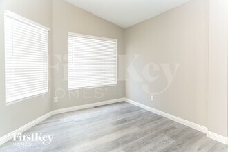 4517 Possum Berry Ln in North Las Vegas, NV - Building Photo - Building Photo