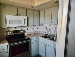 11700 Park Blvd in Seminole, FL - Building Photo - Building Photo