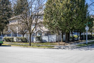7121 17th Av in Burnaby, BC - Building Photo