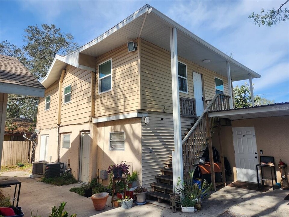 2117 5th St in Sarasota, FL - Building Photo