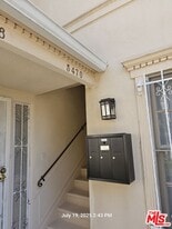 5470 Edgewood Pl in Los Angeles, CA - Building Photo