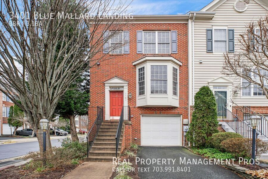 3401 Blue Mallard Landing in Alexandria, VA - Building Photo