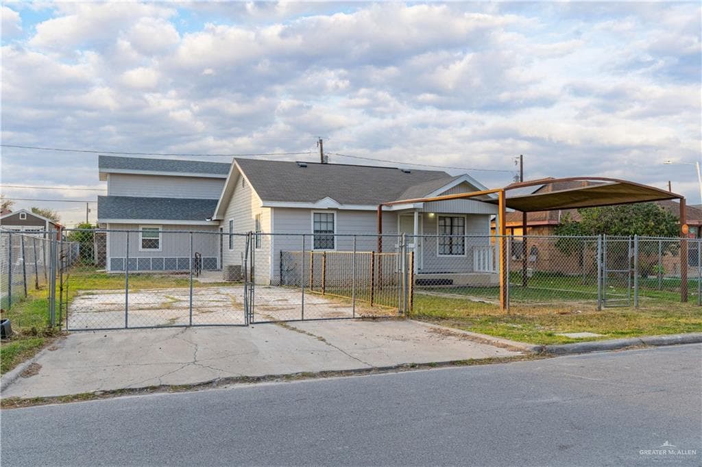 6612 S Olivarez St in Pharr, TX - Building Photo