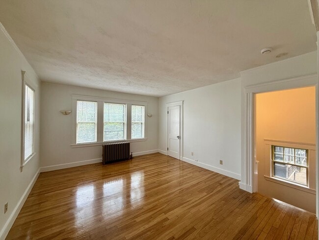 7 Oliver Rd, Unit 2 in Watertown, MA - Building Photo - Building Photo