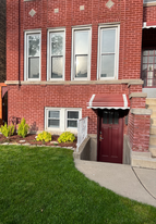 4025 N Lavergne Ave, Unit Garden Unit Apartments