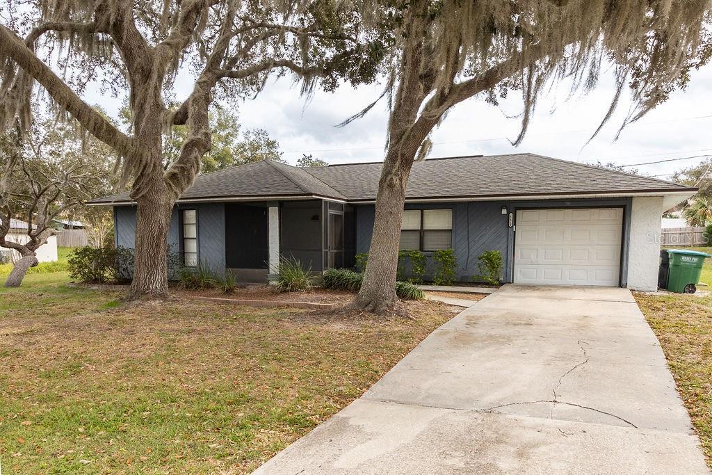 155 Bluefield Ave in Deltona, FL - Building Photo