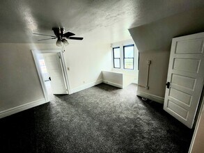44 Kendall Ave-Unit -Unit 3 in Pittsburgh, PA - Building Photo - Building Photo