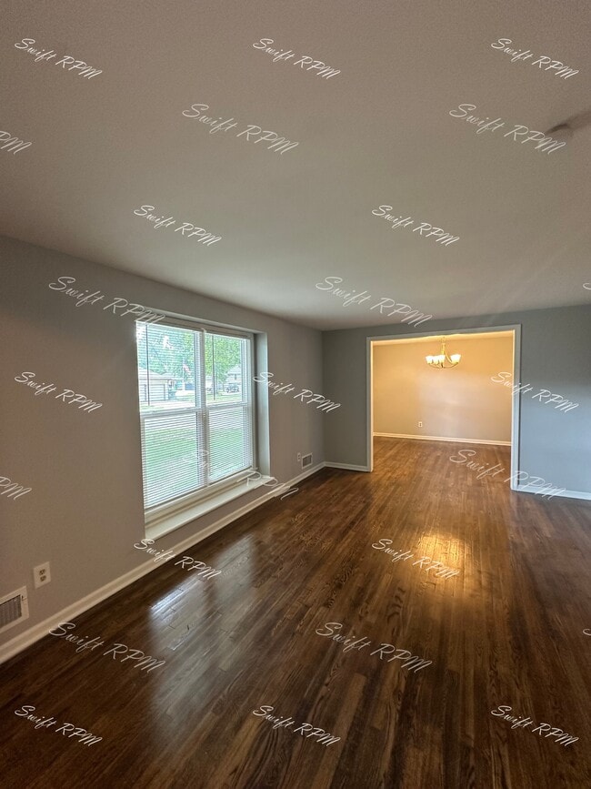 9805 Carter Dr in Overland Park, KS - Building Photo - Building Photo