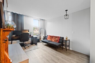 130 Adams St in Hoboken, NJ - Building Photo - Building Photo