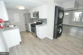 213 N Black Horse Pike in Gloucester Township, NJ - Building Photo - Building Photo