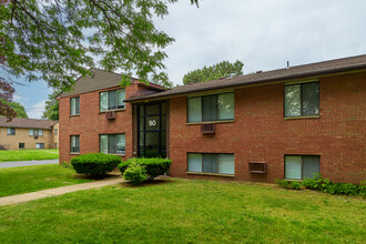 Grecian Gardens Apartments in Rochester, NY - Building Photo - Building Photo