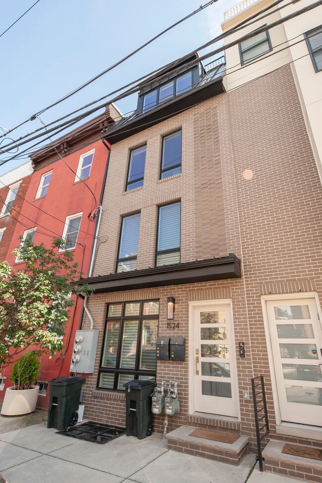 property at 1524 Catharine St
