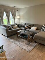 165 Jefferson Dr in Ocean Township, NJ - Building Photo