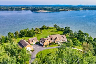 35 Old Flds Wy in Castine, ME - Building Photo - Building Photo