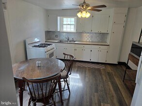 362 1st Ave in Phoenixville, PA - Building Photo - Building Photo