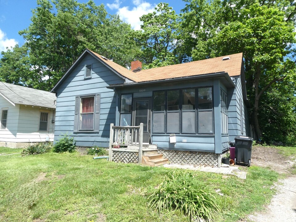 1009 Otto Ct in Columbia, MO - Building Photo