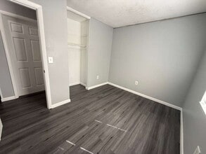 100 NE 10th Ave in Mulberry, FL - Building Photo - Building Photo