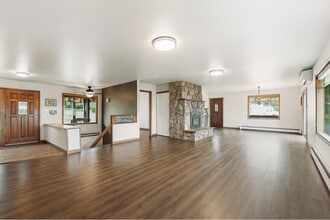 124 Woodacres Dr in Lakeside, MT - Building Photo - Building Photo