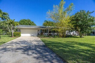 7885 SW 158th Terrace in Palmetto Bay, FL - Building Photo