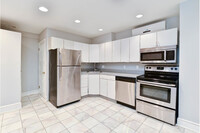 Logan Court Apartments in Washington, DC - Building Photo - Building Photo