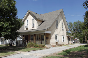 721 E Main St in Norman, OK - Building Photo