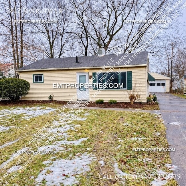 2812 Riverview Ln