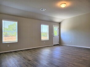 21242 Winding Brook in Harrah, OK - Building Photo - Building Photo