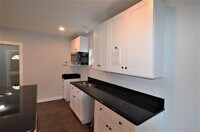 2211 Davis St photo'