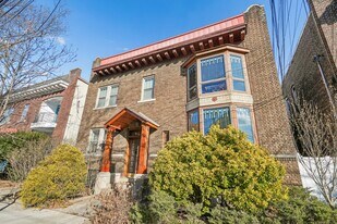 38 Liberty Pl in Weehawken, NJ - Building Photo