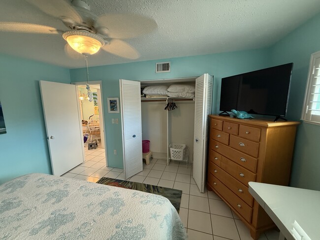 701 Barcelona Ave in Venice, FL - Building Photo - Building Photo