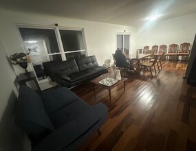 8xxx Barrett Rd in Fort Washington, MD - Foto de edificio - Building Photo