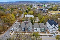 325 W Rock St in Fayetteville, AR - Foto de edificio - Building Photo