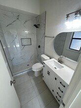 1636 Thomaswood Ln in Dallas, TX - Building Photo - Building Photo