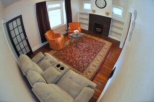 135 Helen St, Unit 1