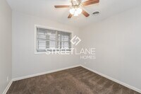 1102 Laurentide St photo'