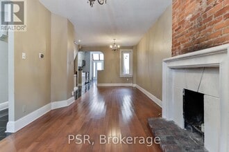 251 Bedford Rd in Toronto, ON - Building Photo - Building Photo